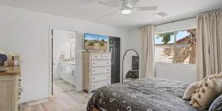 5140 E POINSETTIA Drive Gallery 17