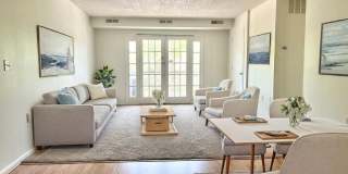 Bright & Spacious | 955 sqft 2BR/2BA Condo | Excellent Commuter Location! Bright & Spacious | 955 sqft 2BR/2BA Condo | Excellent Commuter Location! Gallery 1