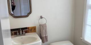 1249 DERBYSHIRE RD Gallery 15