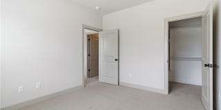 1041 Whistler Street Gallery 33