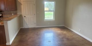 1005 Live Oak Dr Gallery 4
