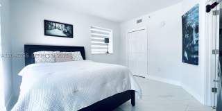 Emerald Plaza Gallery 22