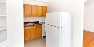 5336-5338 S. Hyde Park Boulevard Gallery 1