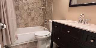 5633 INDEPENDENCE Circle Gallery 24