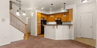 Spacious 3-Bedroom Dublin Townhome with Private Balcony & Fireplace Gallery 6