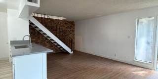 **MOVE-IN SPECIAL** 2-Story Condo With Lots of Character! Gallery 9