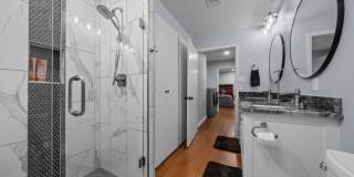 100 Bayou Point Gallery 20
