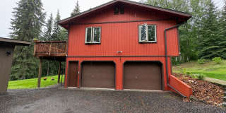 Dog friendly, 3 bedroom home in the hills Gallery 27