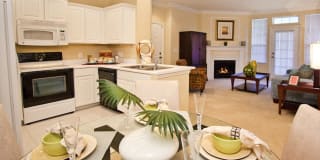 Rockledge Oaks Apartments Gallery 25