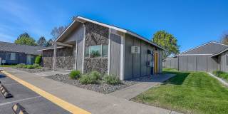 North Trace Village Apartments Gallery 11