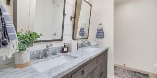 Rates Vary: $19,995 - $39,995 Gallery 22