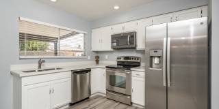 951 West La Jolla Drive Gallery 8