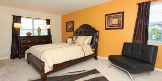 Kensington Club Gallery 67