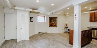 622 W Briar Place Gallery 7