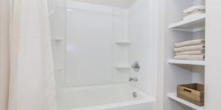 Windsor at Manhattan Gallery 30