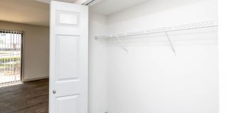 Glen Oaks Gallery 13