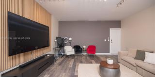 10366 NW 68th Ter Gallery 29