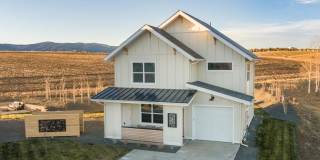 Modern Fully Furnished Condo for Rent- Minutes from the Hospital and Downtown Bozeman Gallery 1