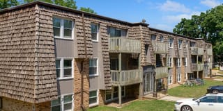 The 4220 Grand Apartments Gallery 3