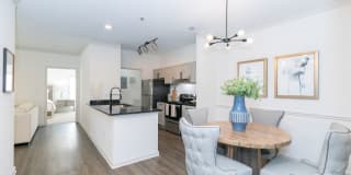 Highland Square Gallery 1