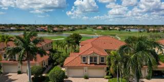 3 Bed + Flex, 3 Bath 2,686 Sq Ft - Top Floor Coach Home Gallery 1