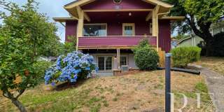 Cozy 1-Bed Duplex with Open Concept Living, Mini-Split Comfort & Apple Tree – Bremerton Gallery 1