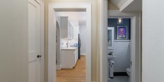 617 E 50th St Gallery 21