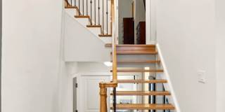 U St Penthouse Gallery 16