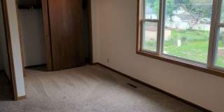 Fully Updated 3 Bedroom 3 Bath Townhouse with 2 Stall Attatched Garage Fully Updated 3 Bedroom 3 Bath Townhouse with 2 Stall Attatched Garage Gallery 14