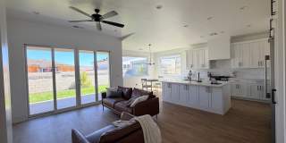 3 Bedroom, 2 bath home. Gallery 6