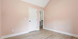 114 Sandy Springs Road Gallery 37