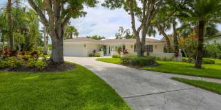 ** LUXURY PARK SHORE STUNNING FULLY REMODELED MODERN UNFURNISHED 3/2 PRIVATE LARGE PATIO HOME WITH PRIVATE PARK SHORE BEACH ACCESS ** NO HOA ** MOVE IN TODAY ** Gallery 9