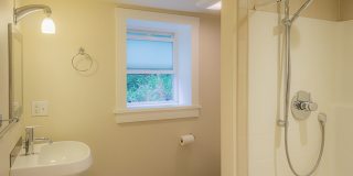 4bd/2.5ba Seattle Home Gallery 18