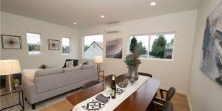 Air-Conditioned Seattle Townhome with Rooftop Deck & Mt. Rainier Views Gallery 8