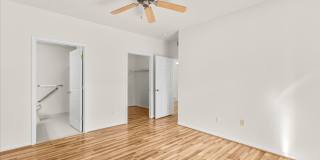 Maple Crossing Condo – Comfort, Convenience & Location Maple Crossing Condo – Comfort, Convenience & Location Gallery 13