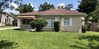 1015 Harwood Street Gallery 1