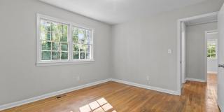 Brick Ranch Primary No Carpet Gallery 13