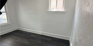 11913 Cromwell Avenue Gallery 12