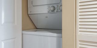 Two Bedroom Condo With Office in Green Hills Gallery 18