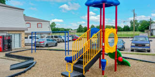 Las Lomas Apartments - Affordable Housing Gallery 3