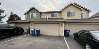 Cda Place Townhome Gallery 1