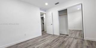 1941 NW 32 St Gallery 6