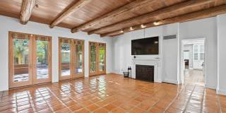 Elegant 3-Bedroom Home in Historic Tucson Gallery 10