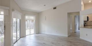 10121 NW 51st Ln Gallery 13