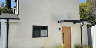5417 Gentry Ave Gallery 2