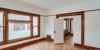 Expansive Six Bedroom House Steps from USC Campus! Gallery 10