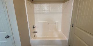 Nice 3 Bed 2 Bath Home! Available Now! Gallery 6