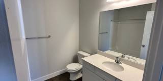 Gorgeous Condo! Gallery 18