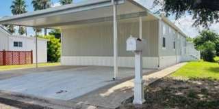 527 Carolina Street Gallery 21