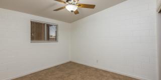 7025 E WILSHIRE Drive Gallery 15